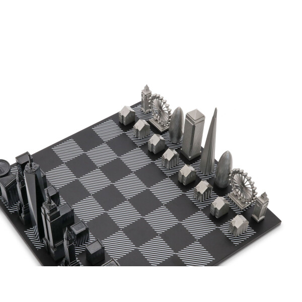 SKYLINE-CHESS - Design - Schach / New York City vs. London Exclusive Stainless-Steel-Edition / Edelstahl