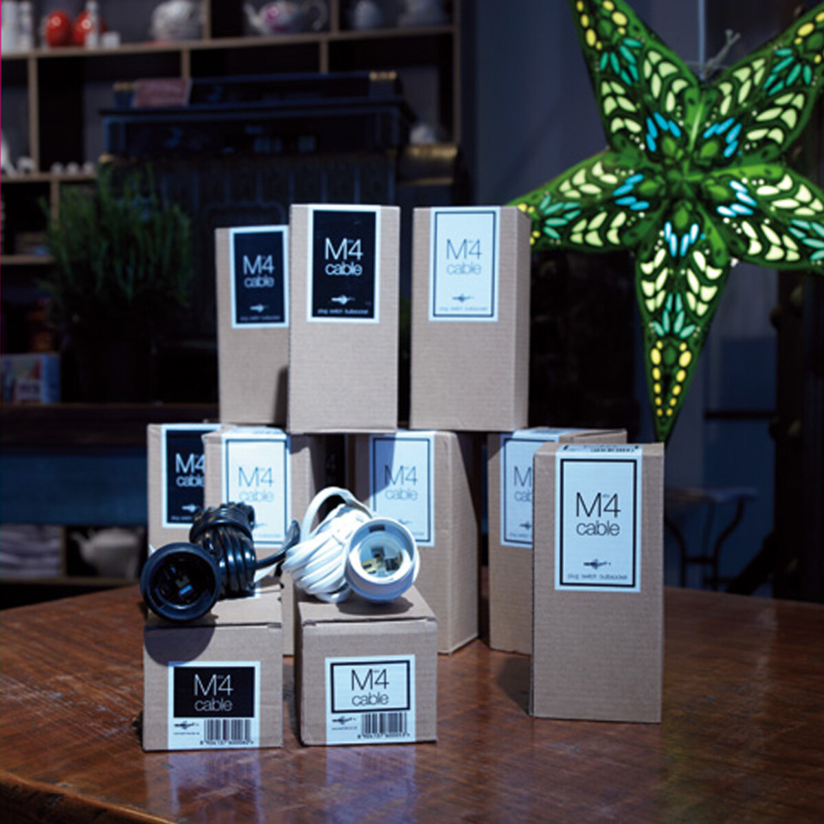 Stromkabel INDOOR 4m mit Schalter weiß