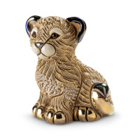 DE ROSA Coll. - Lion cub sitting / sitzendes Löwen-Baby - BABY FAMILIES Collection